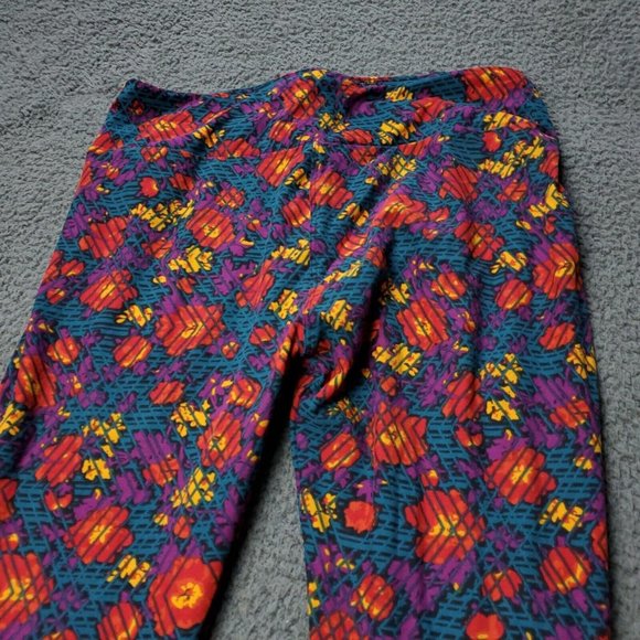 NWOT LulaRoe Tall & Curvy Leggings  Womens Plus Size TC One Size  Multicolor - Picture 3 of 4
